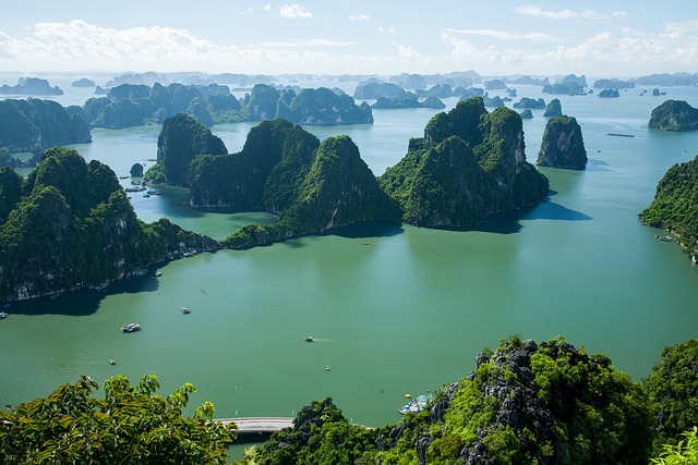 image from Walking Tours Ha Long