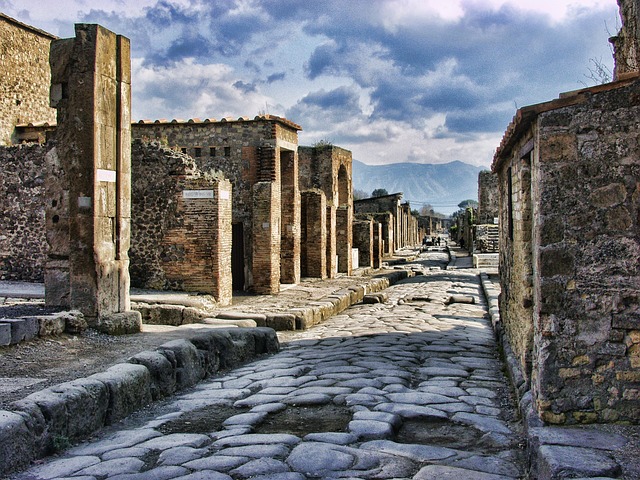 image from Pompeii Where to Stay